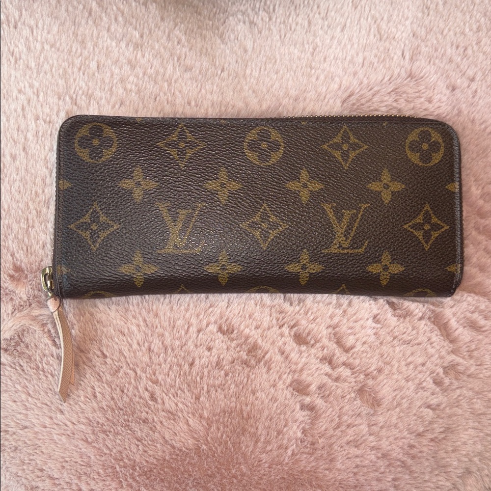 Louis Vuitton Brown Monogram Clemence Zip Wallet